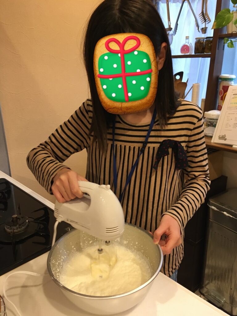 リアル事業部・クリスマスケーキ